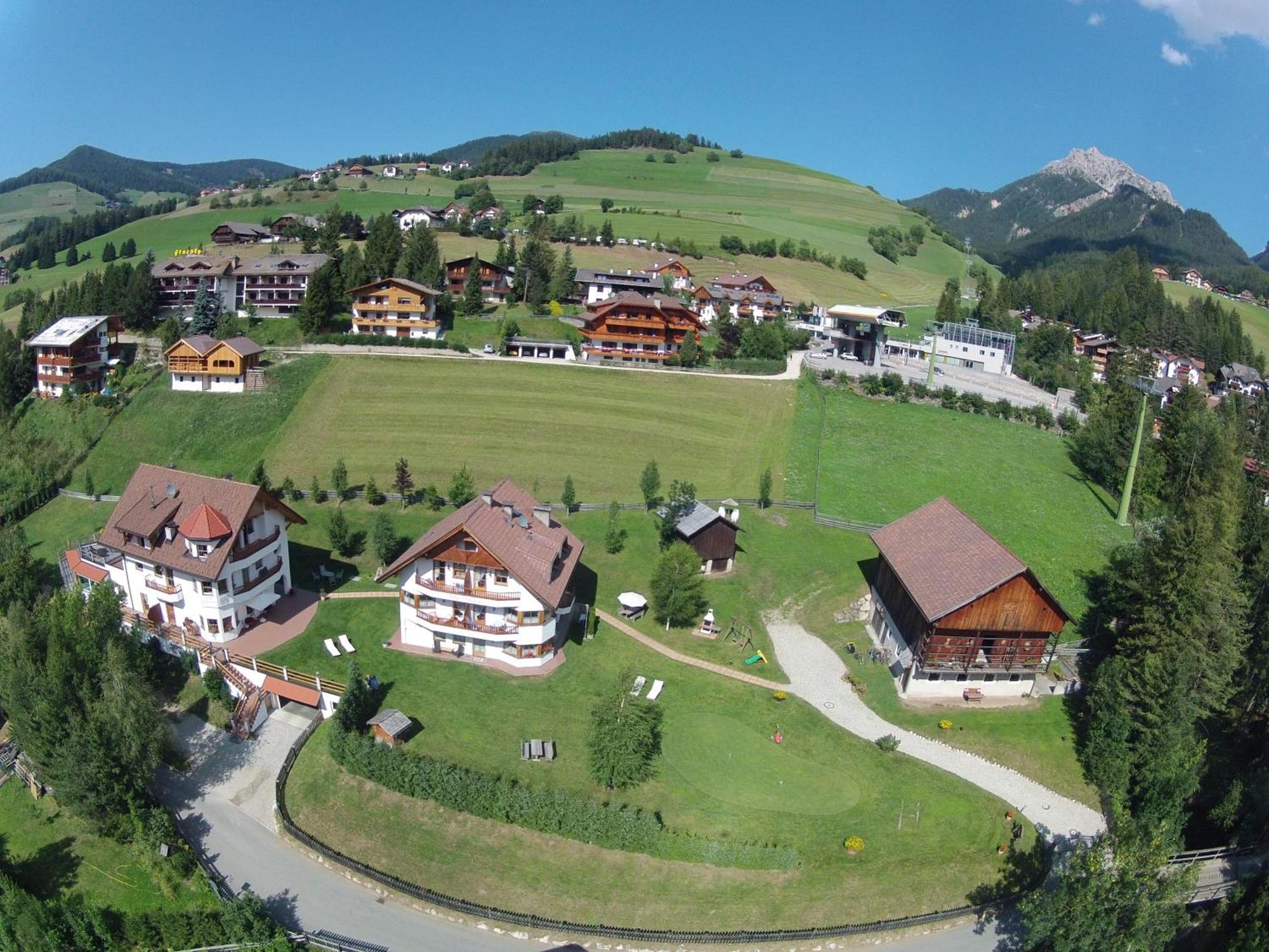 Villa Ortensia San Vigilio Di Marebbe Eksteriør bilde